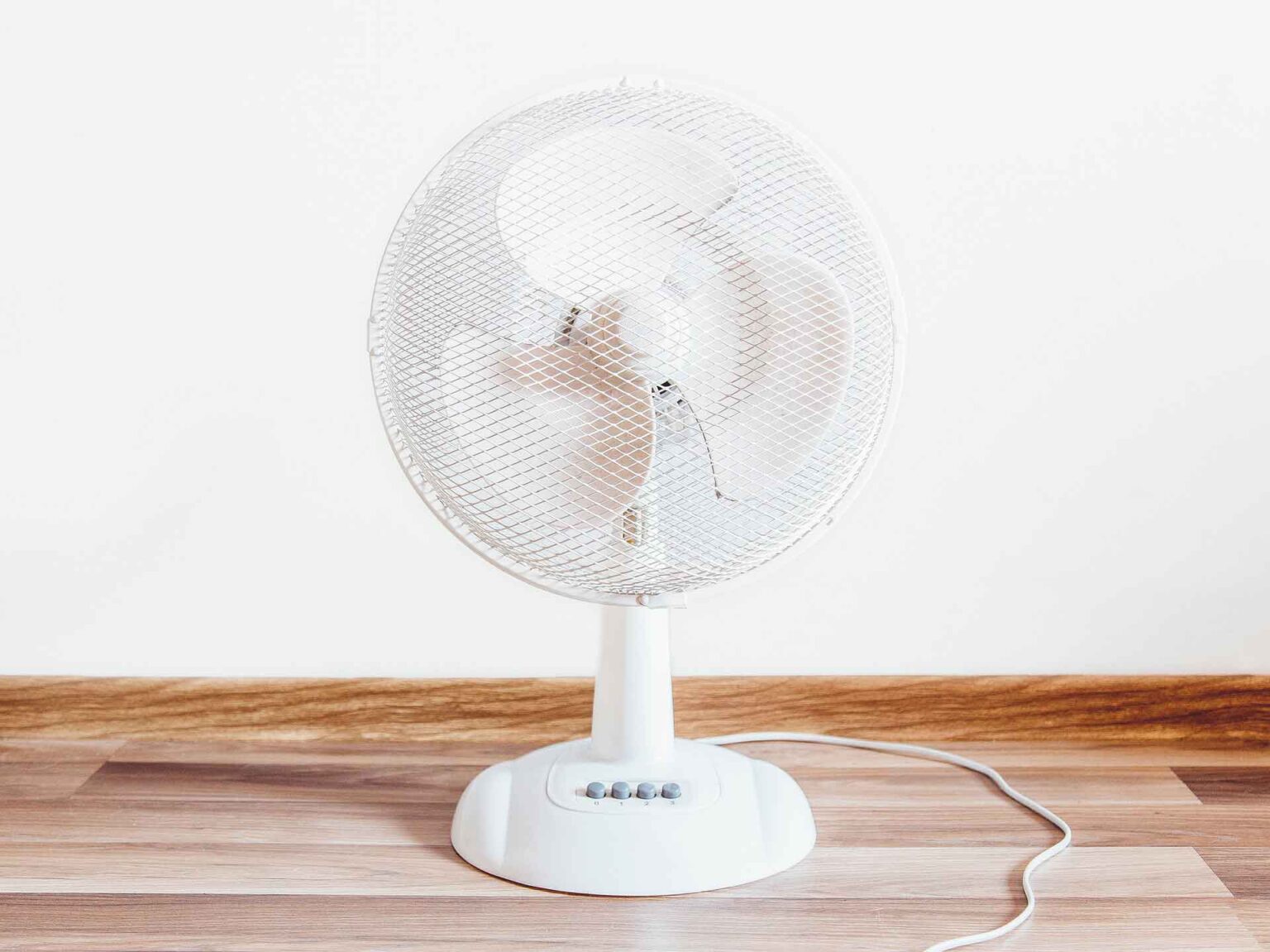 Tower Fan vs. Regular Electric Fan What's the Difference? 101appliance